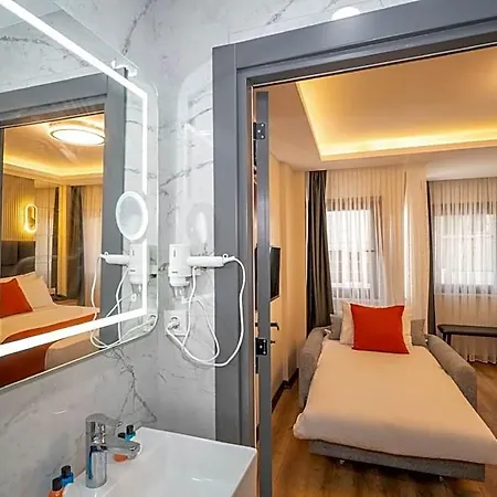 Robin Hotell