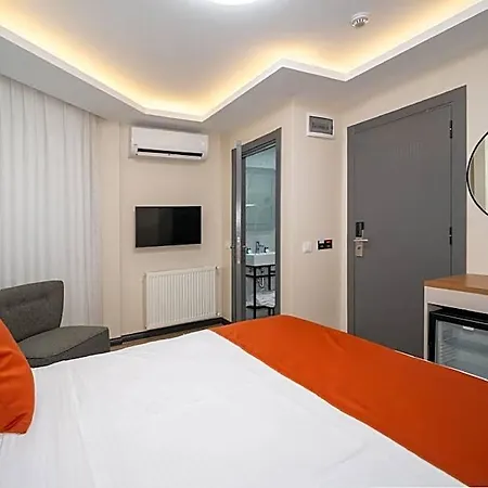 Robin Hotel 4*